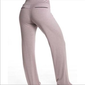 P’tula Brandi lounge pant in light purple— TALL